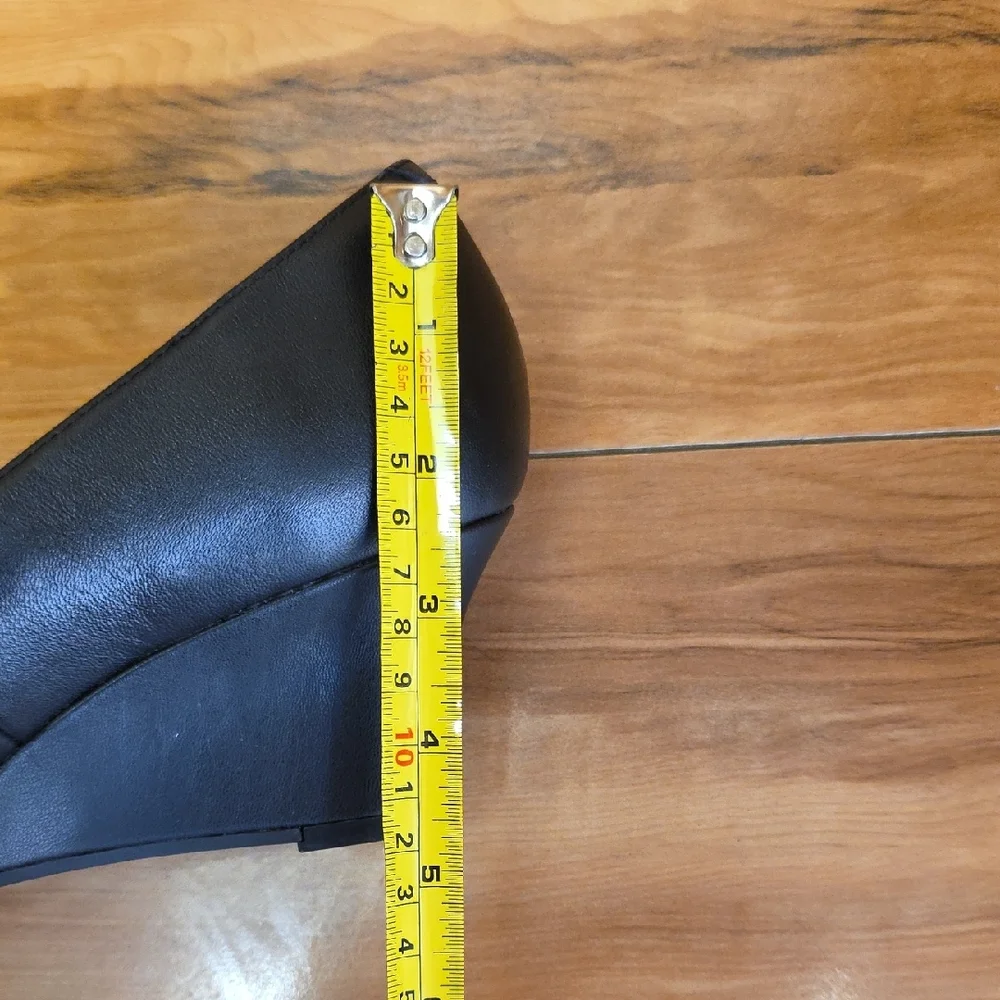 Clarks Size 9.5 Olivette Pearl Slip On Wedge Comfort Pump Leather Black NEW